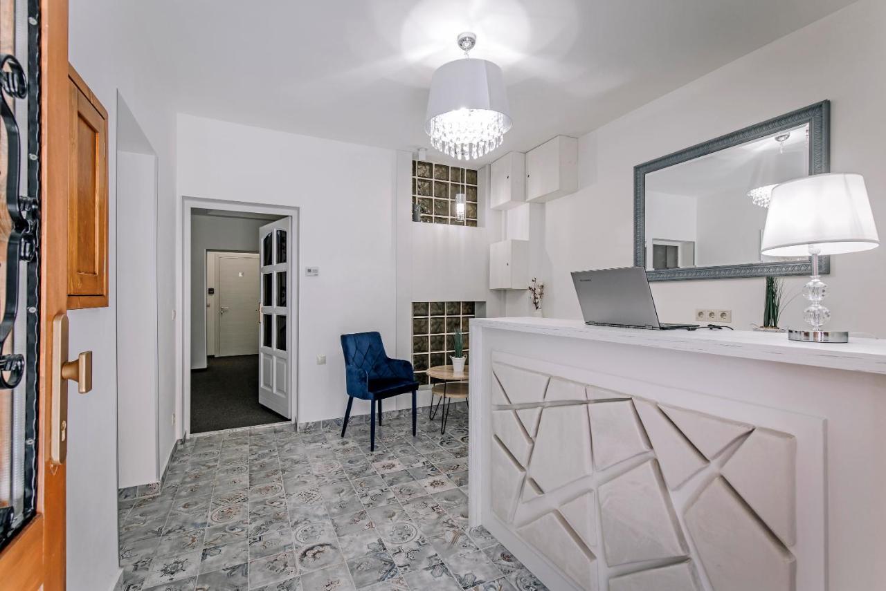 Soho Apartmanhaz Дьєр Екстер'єр фото