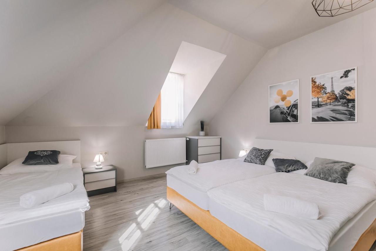Soho Apartmanhaz Дьєр Екстер'єр фото