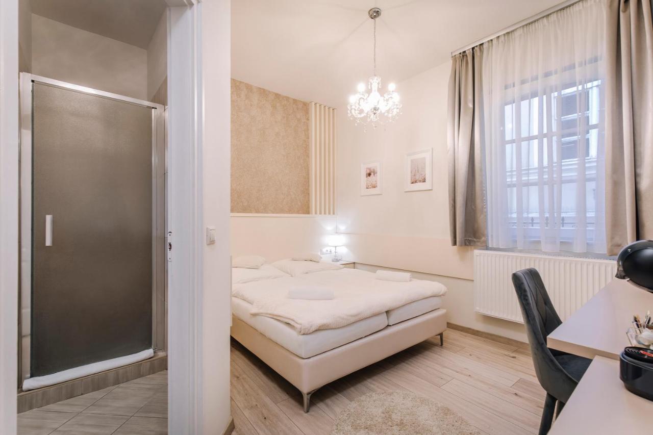 Soho Apartmanhaz Дьєр Екстер'єр фото