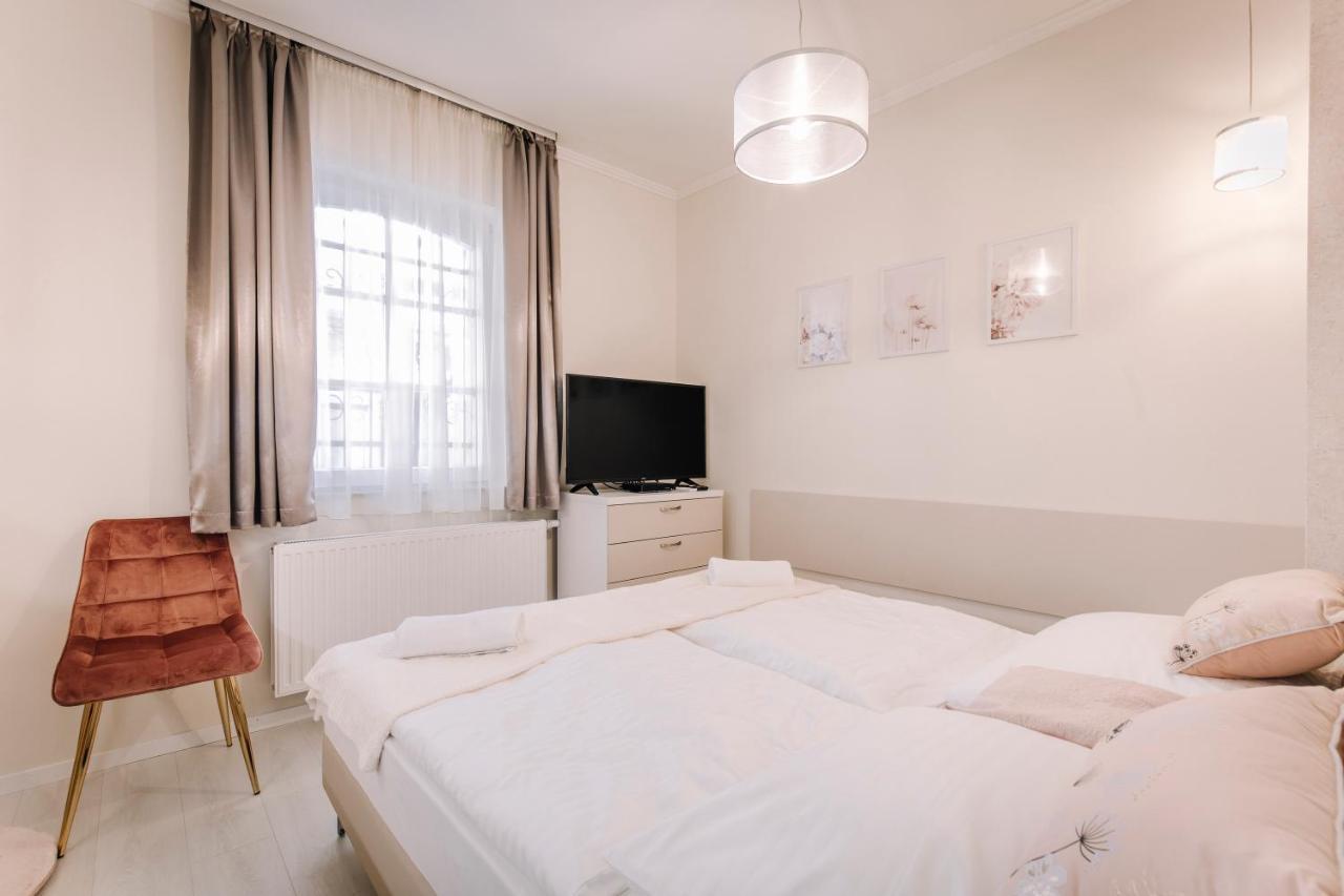 Soho Apartmanhaz Дьєр Екстер'єр фото